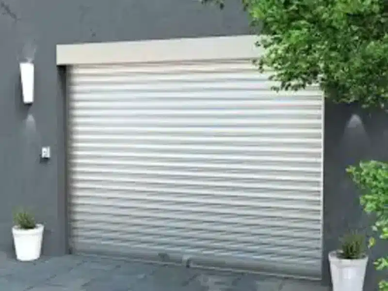 Ouverture de rideau métallique